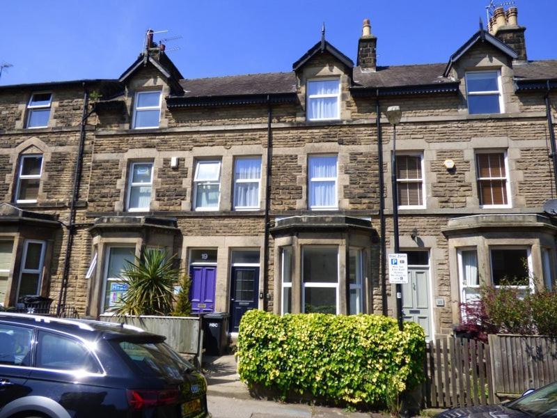 4 Bedroom House In Harrogate Town Centre Екстер'єр фото